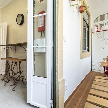 Rustic M2 R1 - Amazing Double Room With Shared Bathroom Lisbona Esterno foto