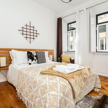 Rustic M2 R1 - Amazing Double Room With Shared Bathroom Lisbona Esterno foto