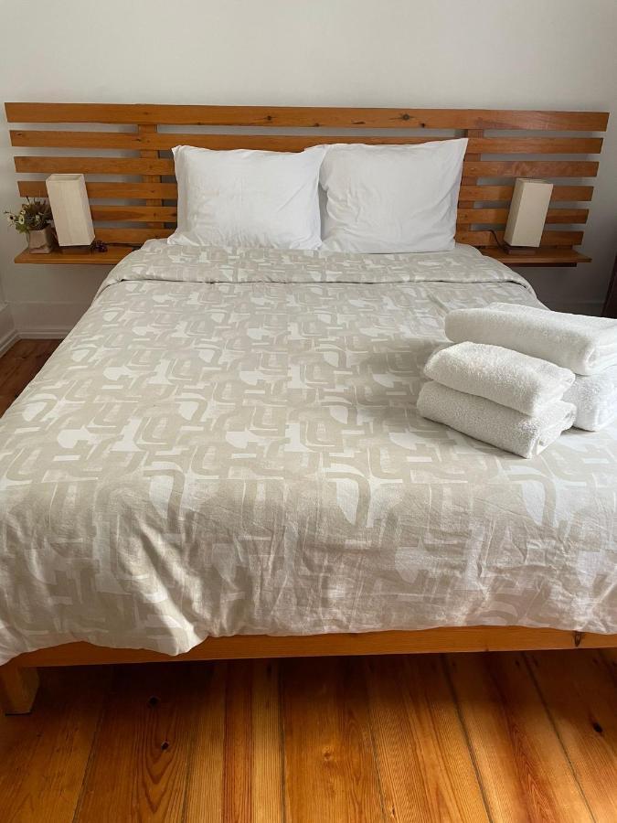 Rustic M2 R1 - Amazing Double Room With Shared Bathroom Lisbona Esterno foto